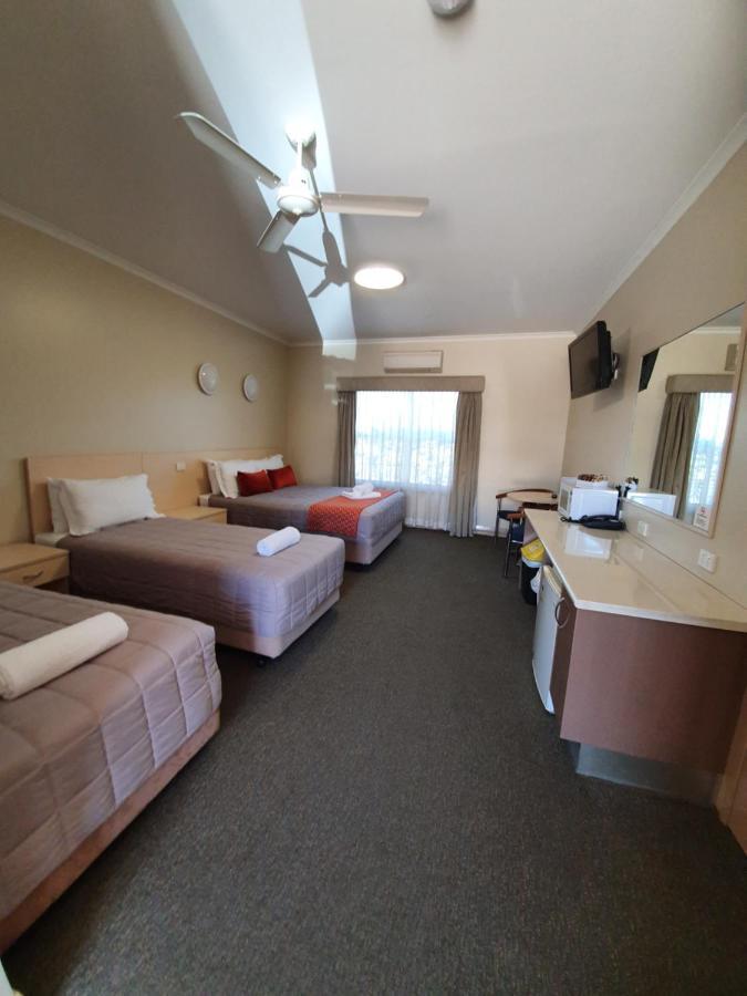 Club Motor Inn Narrabri Dış mekan fotoğraf