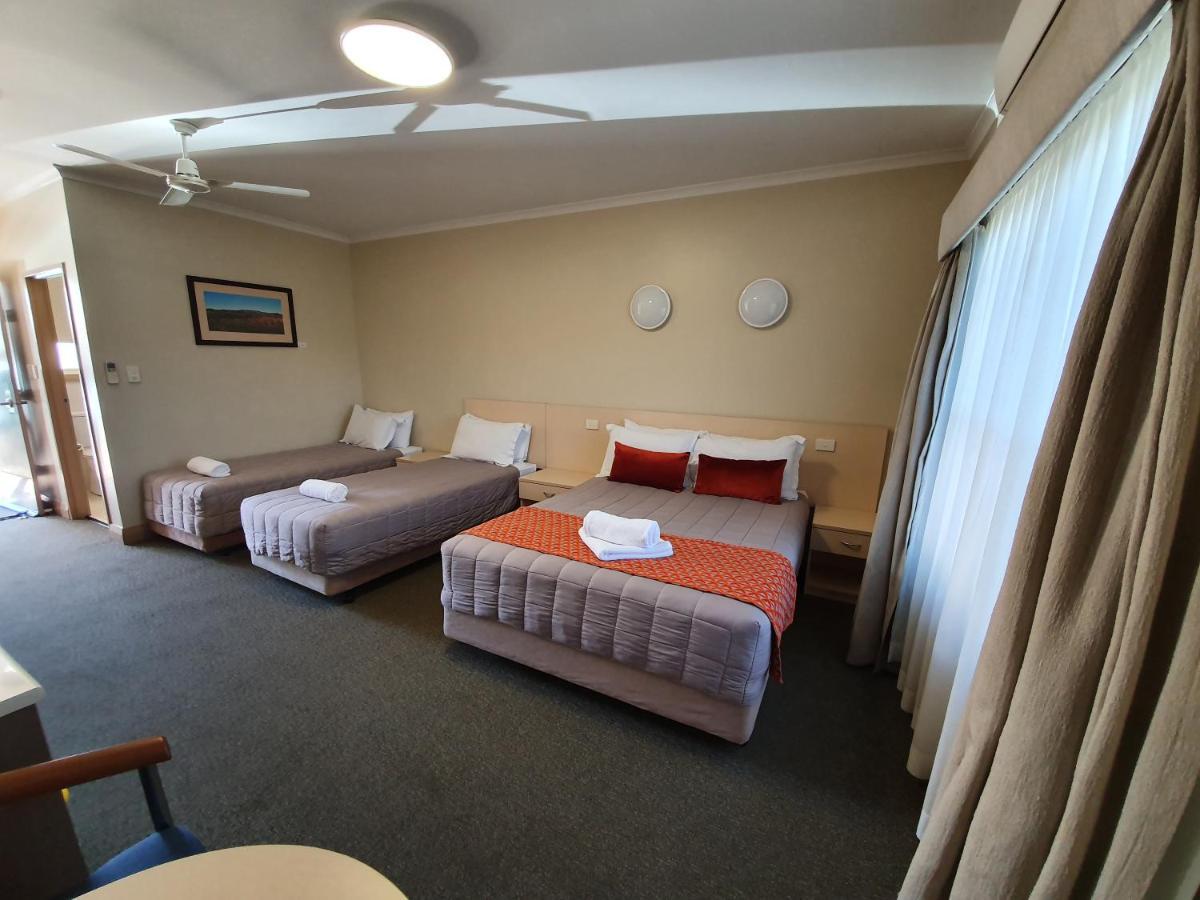 Club Motor Inn Narrabri Dış mekan fotoğraf